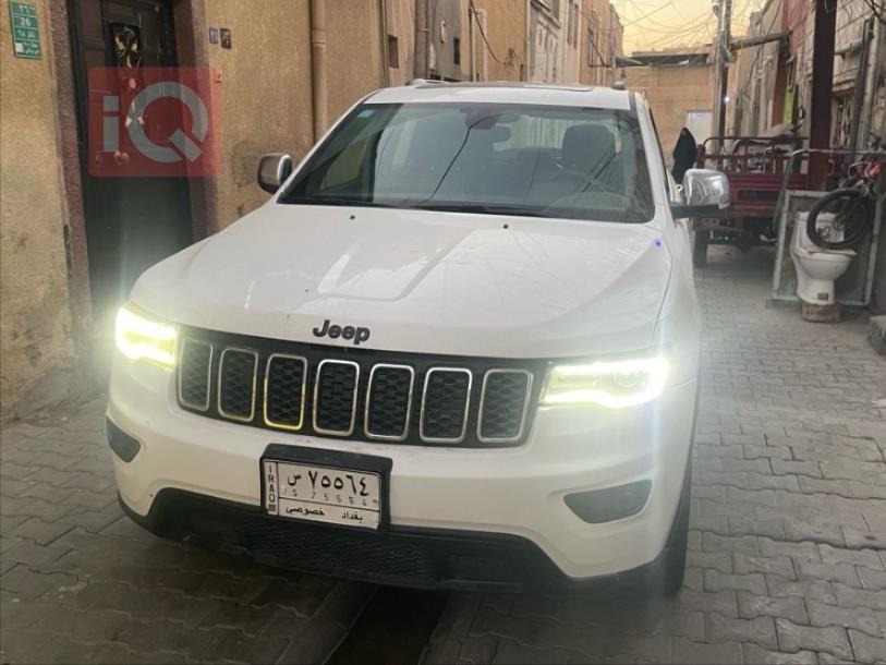 جیپ گراند شیرۆکی